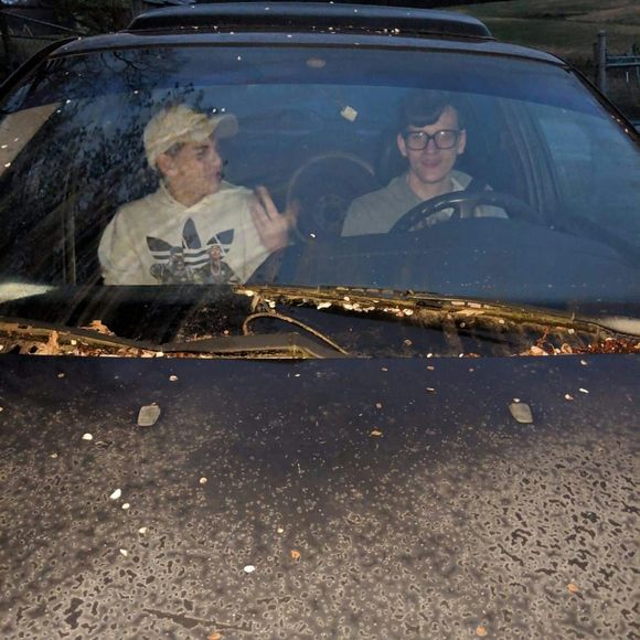 Meet your Posher, Gavin - Picture 1 of 1